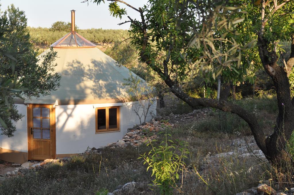 Yurta Mongola Delta Del Ebro Hotell Camarles Exteriör bild